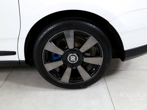 Certified 2023 Rolls-Royce Cullinan w/ Cullinan Package AWD/4WD image 39