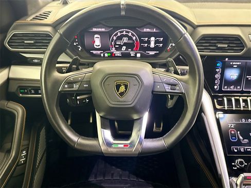 Used 2023 Lamborghini Urus S image 11