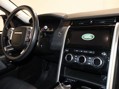 Used 2018 Land Rover Discovery HSE image 58