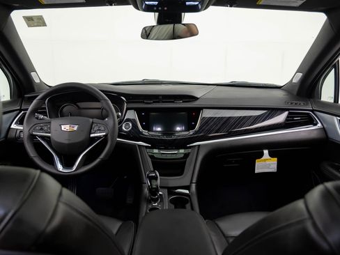 New 2025 Cadillac XT6 Premium Luxury image 13