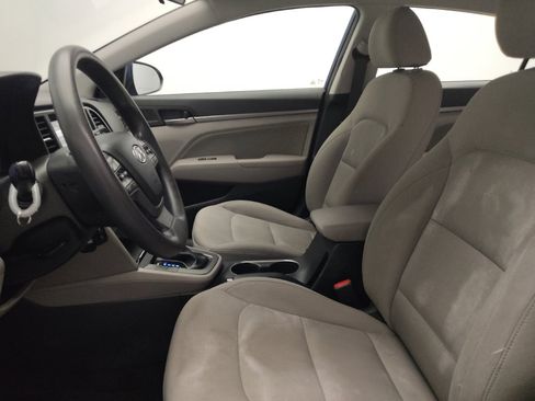 Used 2018 Hyundai Elantra SEL FWD image 17