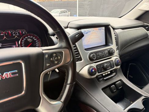 Used 2016 GMC Yukon SLE image 38