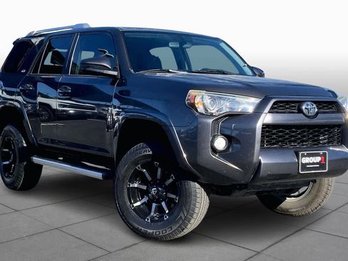 Used 2014 Toyota 4Runner SR5 image 2