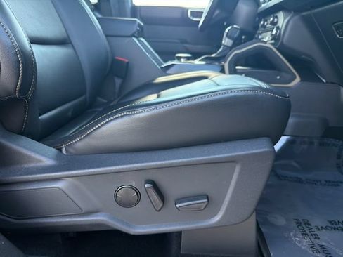 Used 2025 Ford Bronco Badlands AWD/4WD image 31