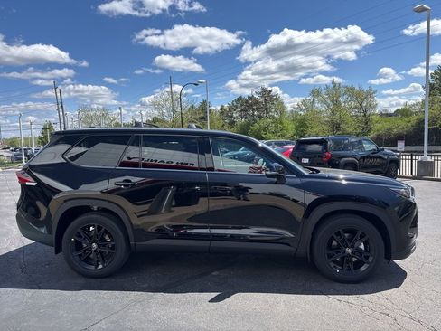 New 2026 Toyota Grand Highlander Platinum AWD/4WD image 6