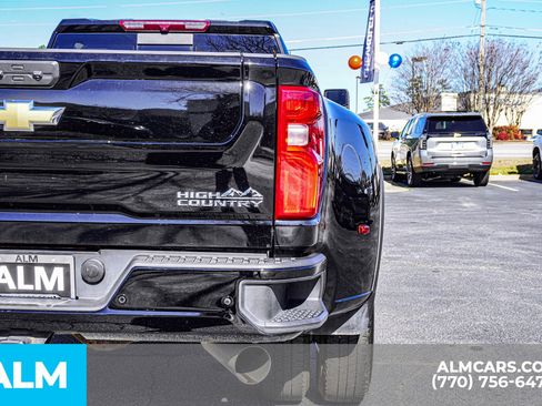 Used 2024 Chevrolet Silverado 3500 High Country image 18
