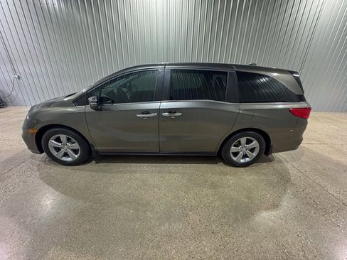 Used 2018 Honda Odyssey EX-L image 2