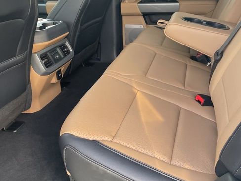 New 2026 Ford F250 Lariat w/ Chrome Package image 12