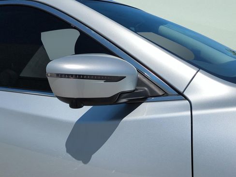 Certified 2020 Nissan Rogue SV w/ Premium Package FWD image 31