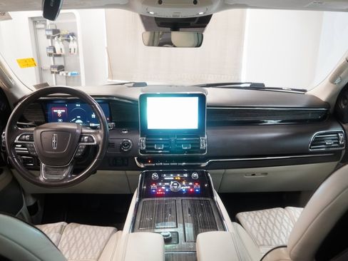 Used 2018 Lincoln Navigator Black Label image 22