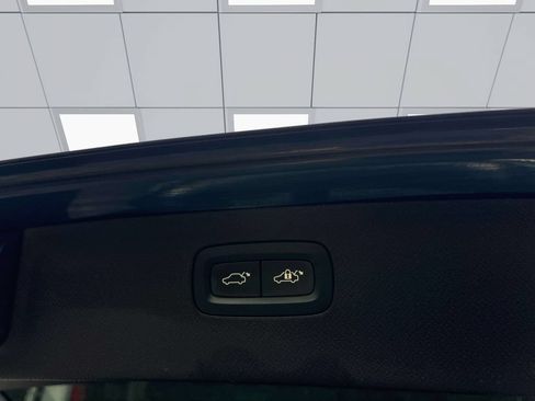 Used 2024 Volvo XC90 B6 Plus AWD/4WD image 16