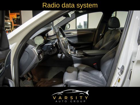 Used 2022 BMW 530i xDrive 530i xDrive w/ Convenience Package image 9