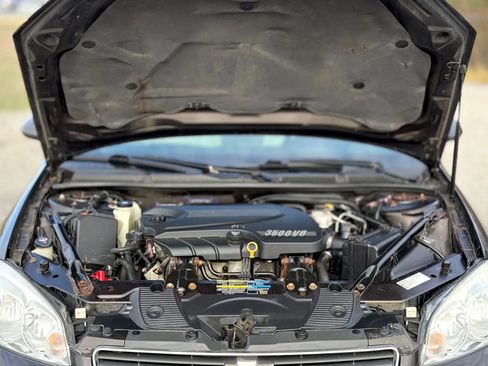 Used 2009 Chevrolet Impala LT image 22