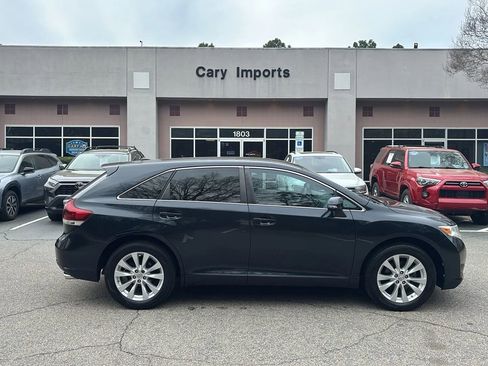 Used 2013 Toyota Venza LE w/ LE Convenience Pkg FWD image 4