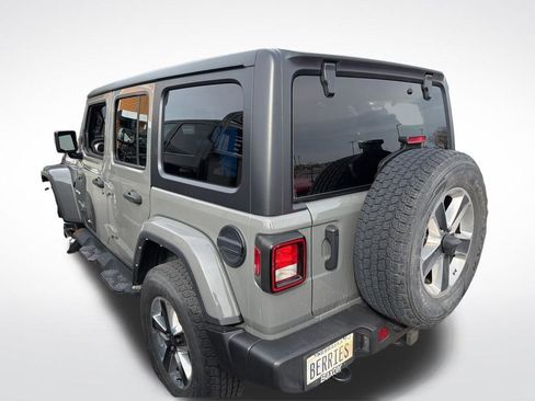 Used 2021 Jeep Wrangler Unlimited Sahara image 2