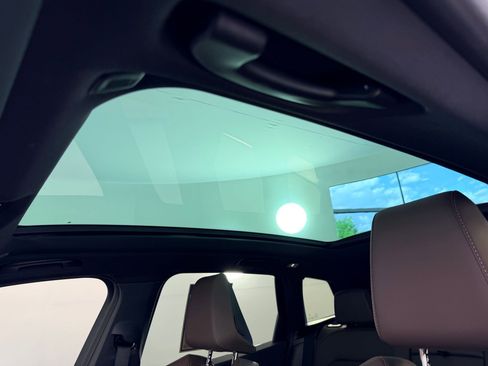 Certified 2025 BMW X3 xDrive30i w/ Premium Package image 14