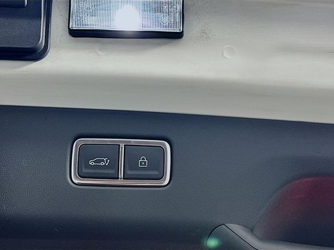 Used 2024 Kia EV9 Light Long Range image 32