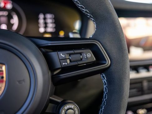 Used 2025 Porsche 911 GT3 image 39