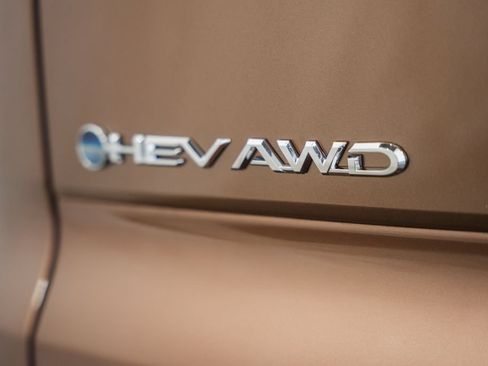 New 2026 Toyota Crown Signia AWD/4WD image 9