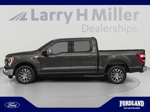 Used 2021 Ford F150 Lariat w/ Equipment Group 502A High AWD/4WD image 3