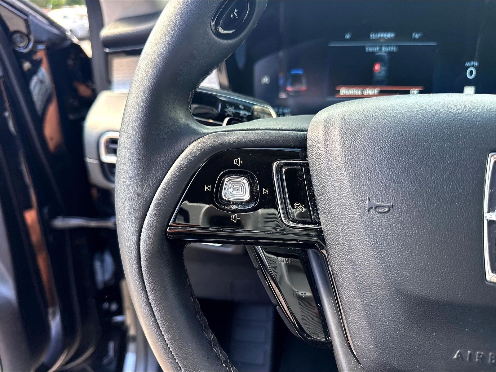 Certified 2023 Lincoln Corsair FWD image 13