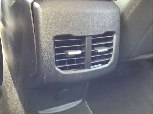 Used 2020 Ford Fusion SE AWD/4WD image 25
