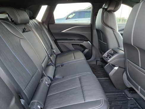 New 2026 Cadillac Lyriq Sport image 30