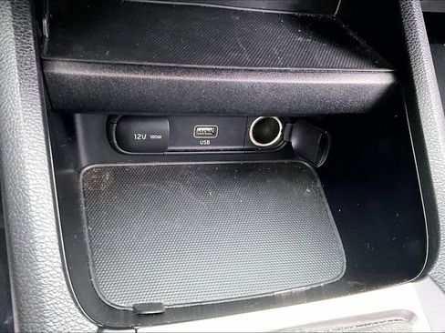 Used 2022 Kia Forte LXS FWD image 15