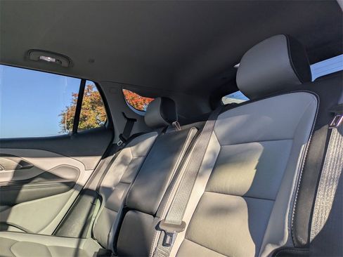 Used 2023 GMC Terrain SLT image 26