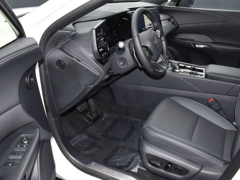 Used 2025 Lexus RX 350 Premium w/ Accessory Package FWD image 11