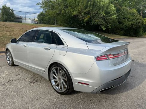 Used 2017 Lincoln MKZ Reserve FWD image 4