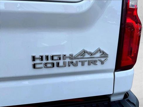 Used 2023 Chevrolet Silverado 3500 High Country w/ Z71 Off-Road Package AWD/4WD image 29