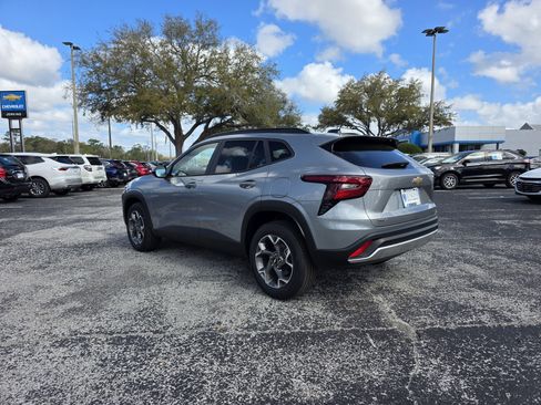New 2026 Chevrolet Trax LT w/ Driver Confidence Package image 5