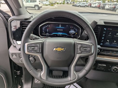 Certified 2025 Chevrolet Silverado 1500 LT AWD/4WD image 16