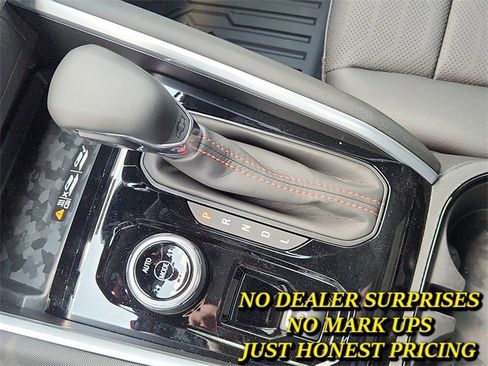 New 2025 Chevrolet Colorado Z71 w/ Z71 Convenience Package 2 image 16