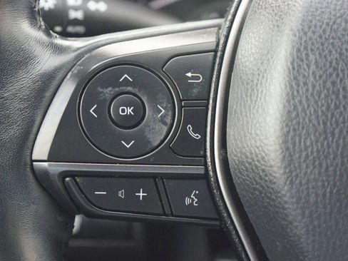 Used 2023 Toyota Camry SE image 10