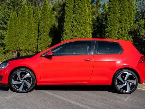 Used 2015 Volkswagen Golf S FWD image 8