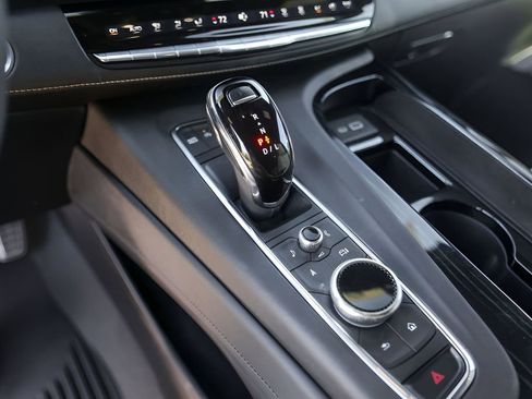 Used 2024 Cadillac Escalade ESV Sport w/ LPO, ONYX Package image 20