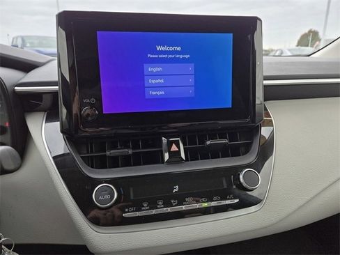 Used 2024 Toyota Corolla LE image 19