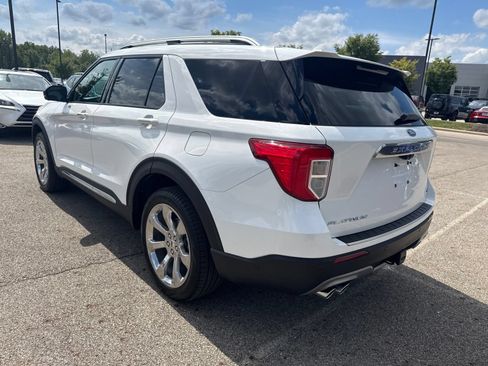Used 2020 Ford Explorer Platinum w/ Premium Technology Package AWD/4WD image 7