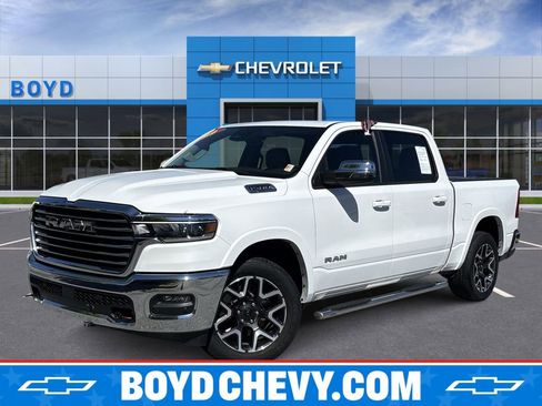 Used 2025 RAM 1500 Laramie AWD/4WD image 1