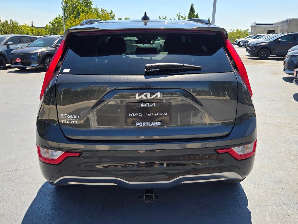 Certified 2024 Kia Niro Wind w/ Wind Preserve Package FWD image 5