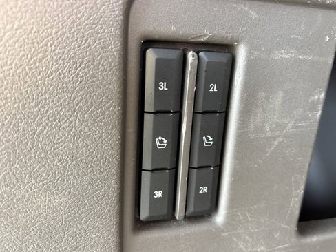 Used 2023 Lincoln Navigator L Reserve image 8