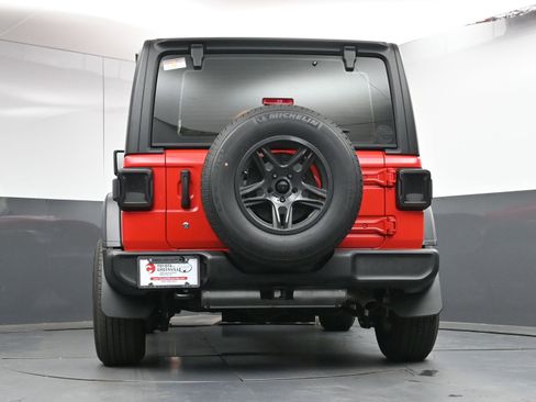 Used 2023 Jeep Wrangler Sport image 26