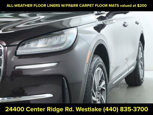 Certified 2023 Lincoln Corsair Standard w/ Equipment Group 101A image 5