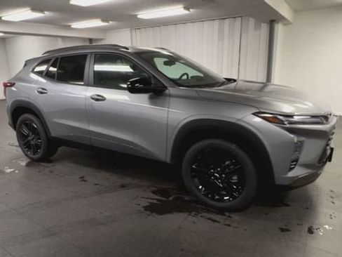 New 2026 Chevrolet Trax ACTIV w/ Driver Confidence Package image 2