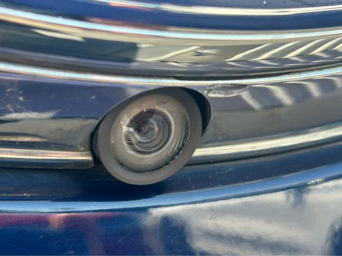 Used 2011 Ford F150 Lariat w/ Lariat Chrome Pkg image 7