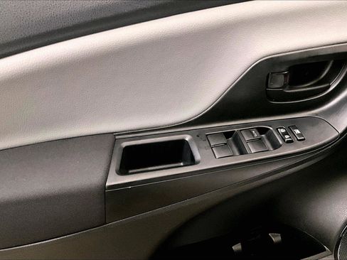 Used 2016 Toyota Yaris LE image 22