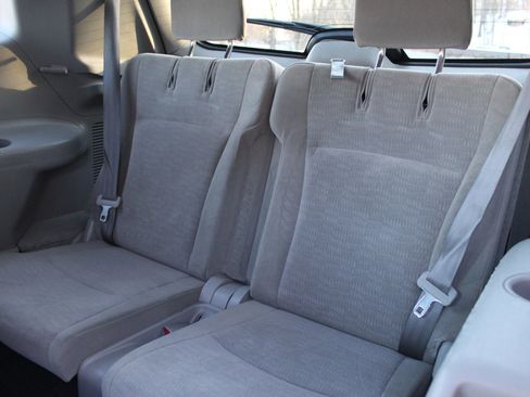 Used 2011 Toyota Highlander Hybrid w/ Cold Weather Pkg image 14