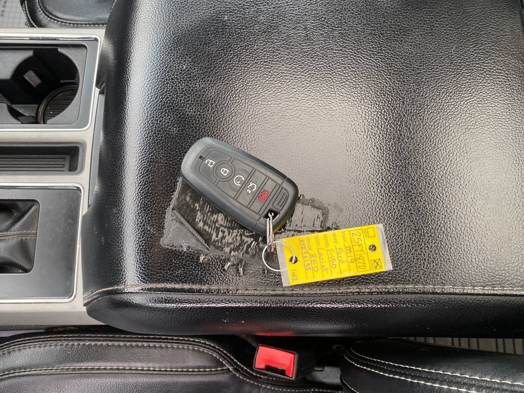 Used 2019 Ford F150 Lariat AWD/4WD image 29
